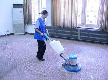 「图」深圳清洗地毯深圳地毯清洁就选春华公司专业又便宜-东莞保洁